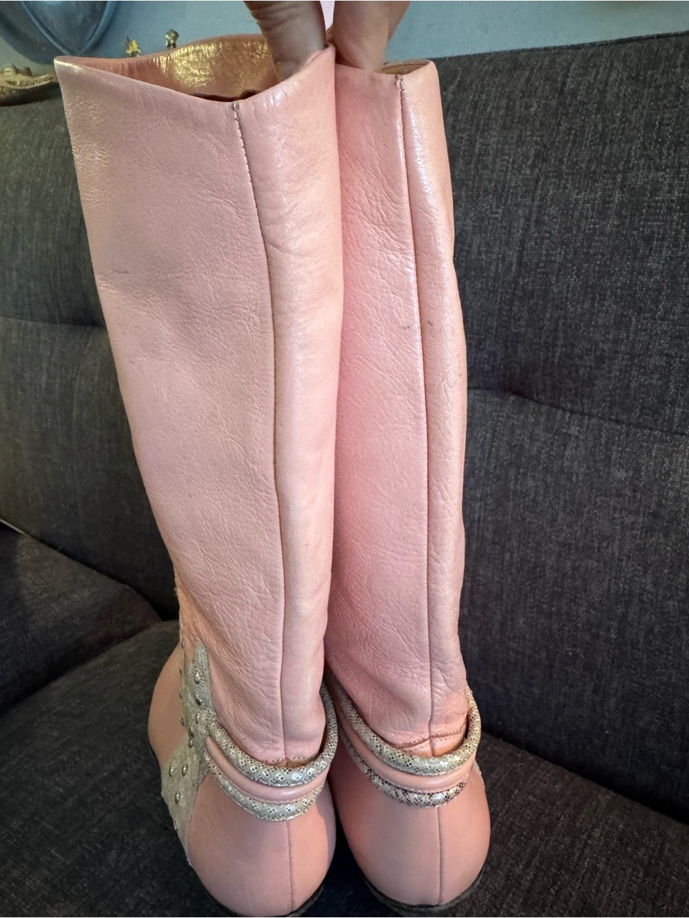 Vintage pink Arnold Churgin leather boots - Picture 5 of 14